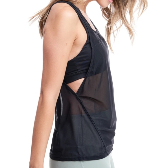 New Lucid Dream 2 PC Tank Sports Bra - Picture 5 of 8